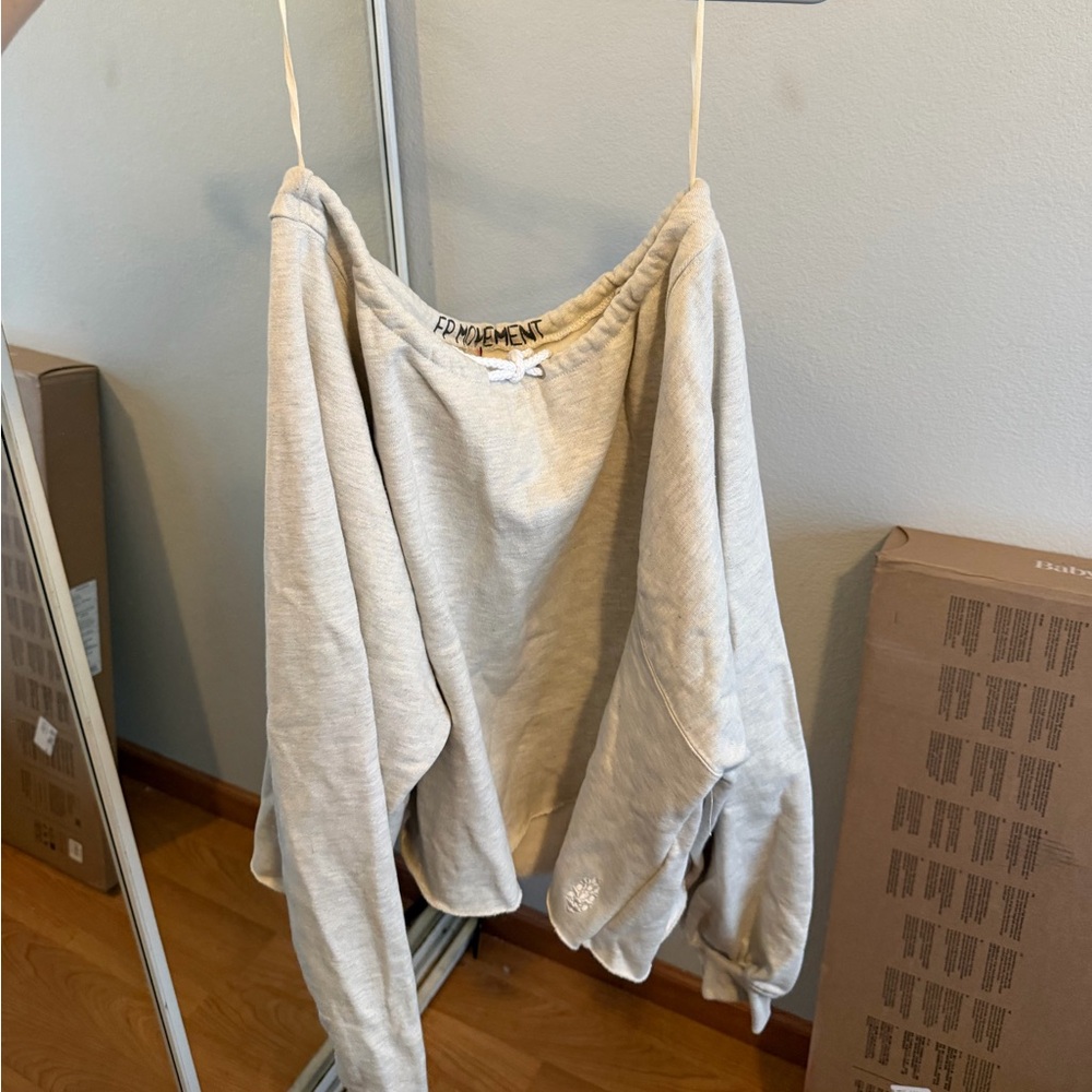 FREE PEOPLE sweatshirt - Picture 13 of 14